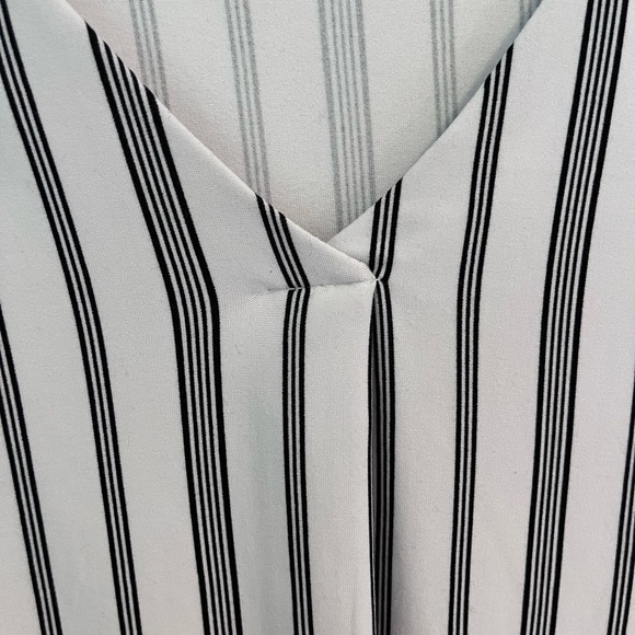 White and black blouse3 for 30$ - Picture 3 of 4